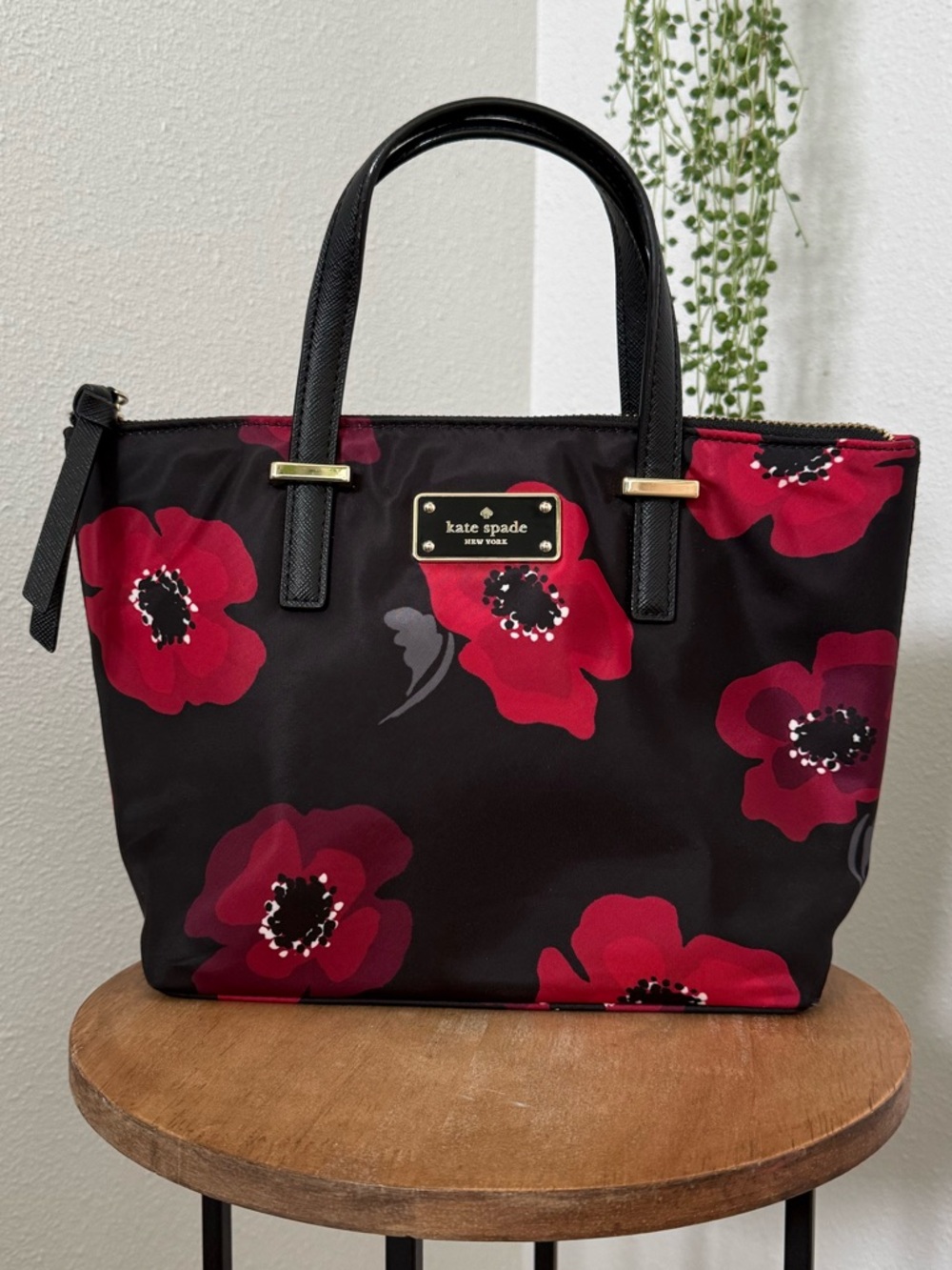Kate Spade Wilson Road Alyse Mini Tote Satchel Red Black Poppy Floral Print